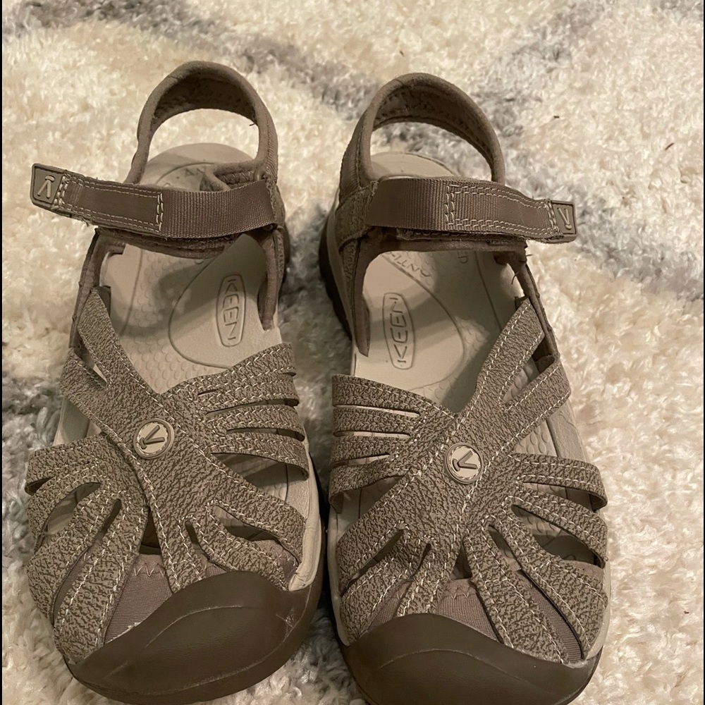 Keen shoes